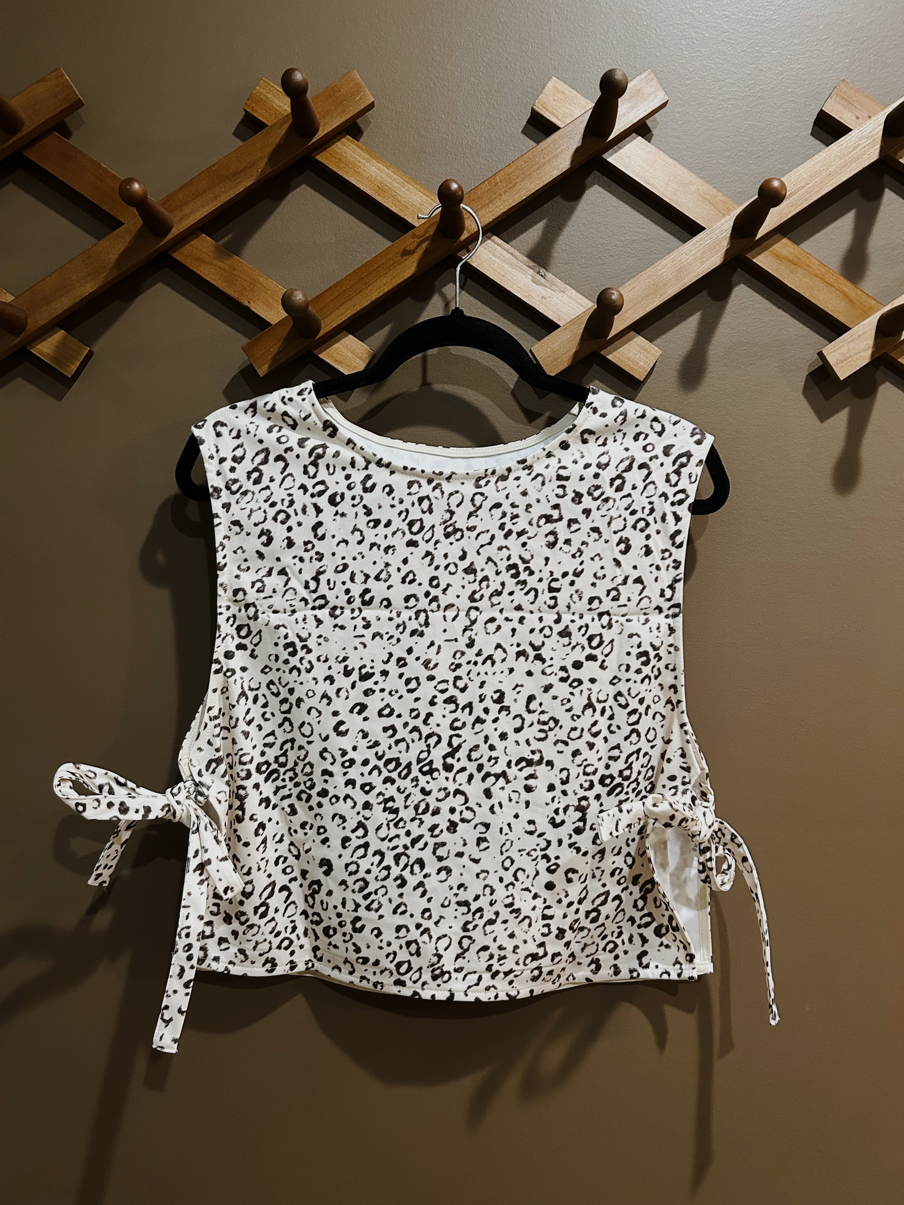 Leopard Print Knot Side Twill Vest